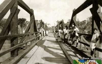 1954 - Visão geral da ponte. Foto: Engenheiro Adalberto Jorge Ferreira